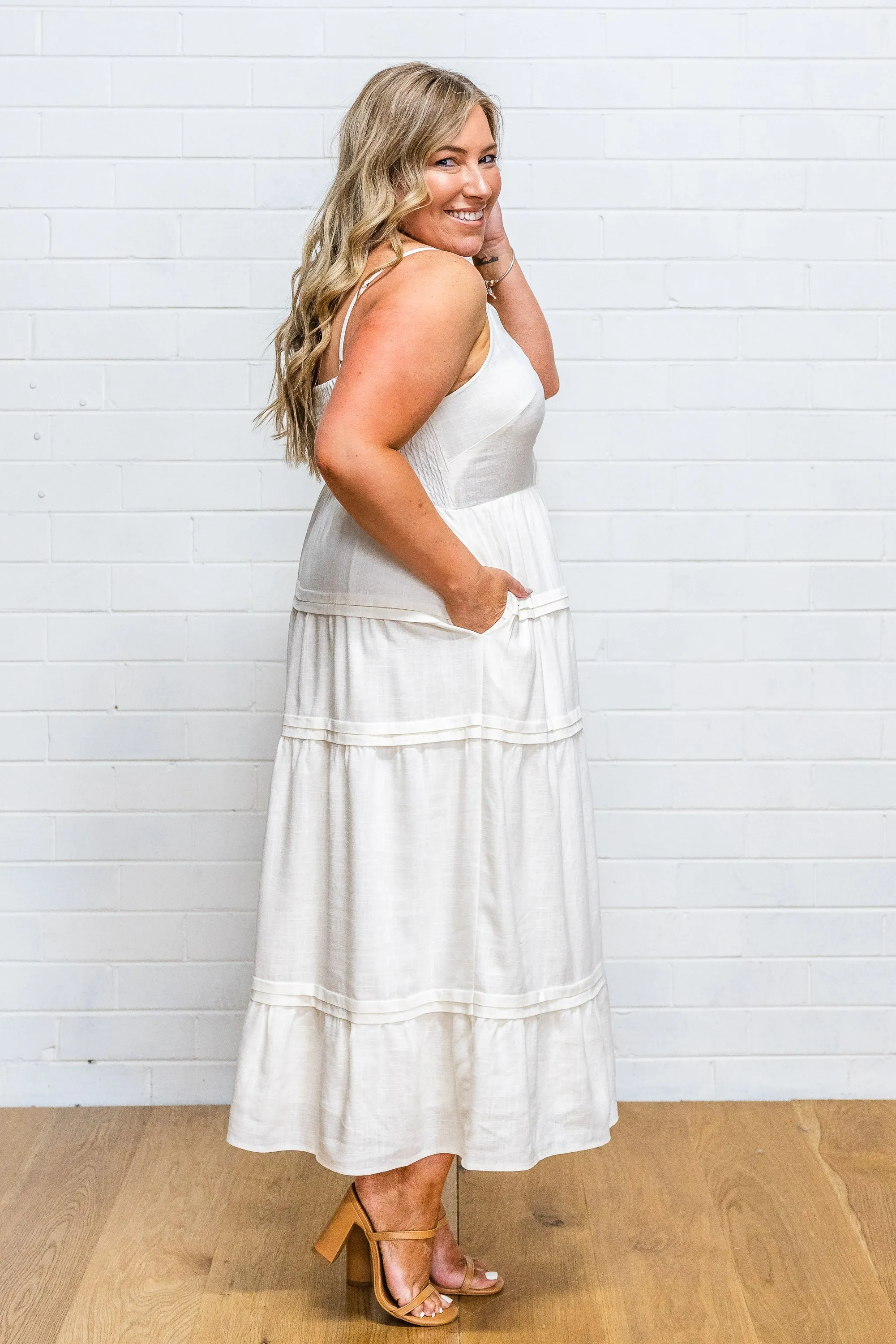NICOLE LINEN MAXI DRESS