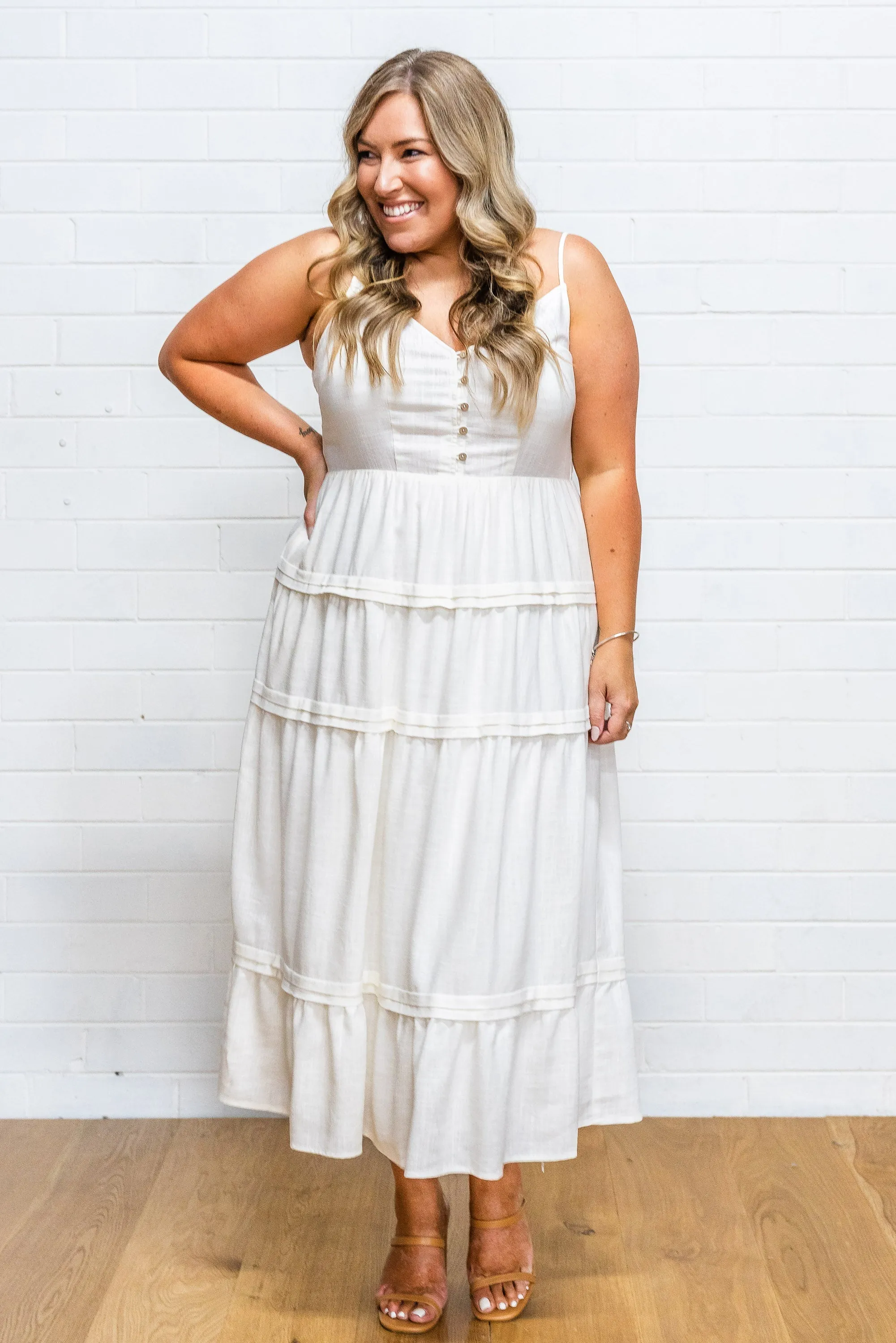NICOLE LINEN MAXI DRESS