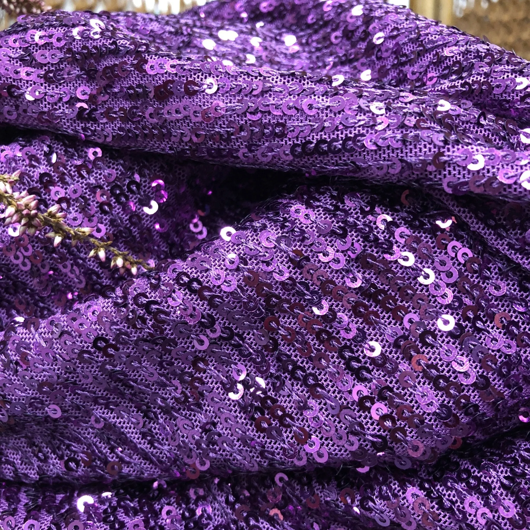 Tissu sequins violet -130x200 (E2)